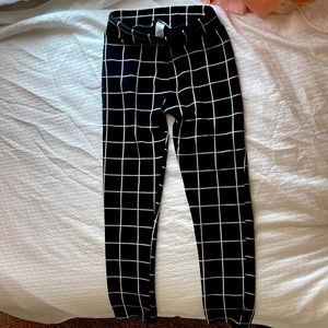 Black and white fashion work pants size small still in good condition